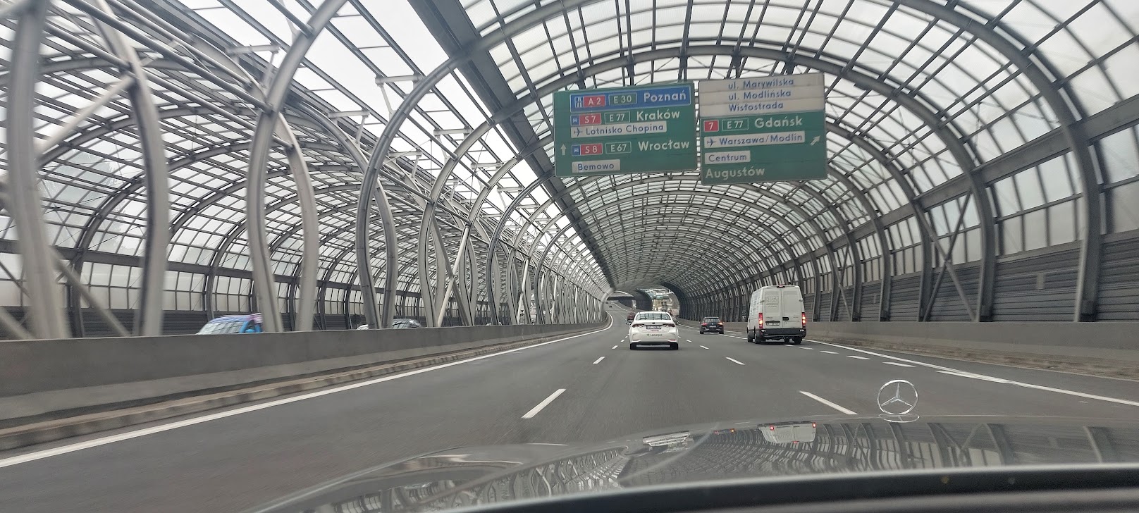 Varsovan tunnelit.jpg